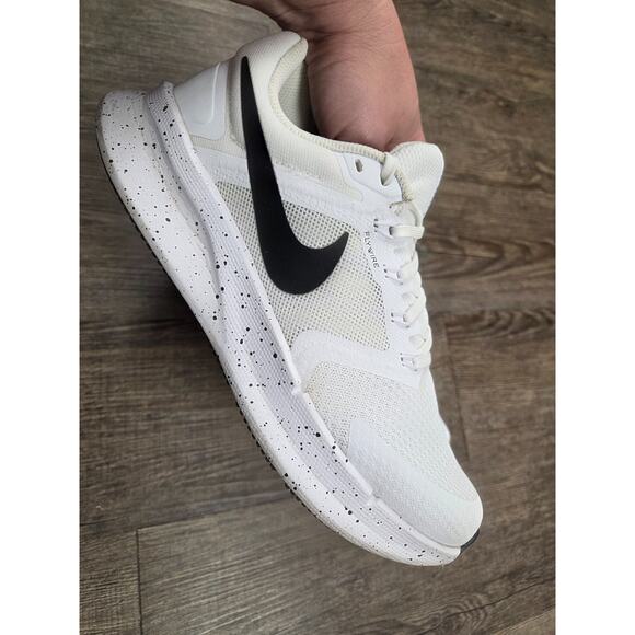 Nike Womens Run Swift 3 White/black Running Sneakers Shoes IB4370-100 Size 7.5 - Picture 8 of 10